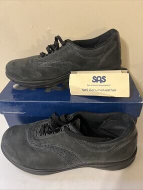NWOT Women's 11M SAS WALK EASY Genuine Black Leather Lace Up Shoes Made USA